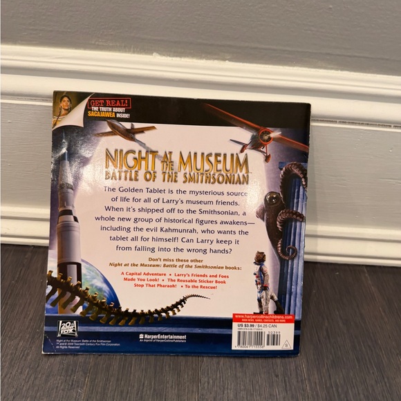 Night at the Museum: Battle of the Smithsonian Quest for the Golden Tablet Book - Picture 2 of 6